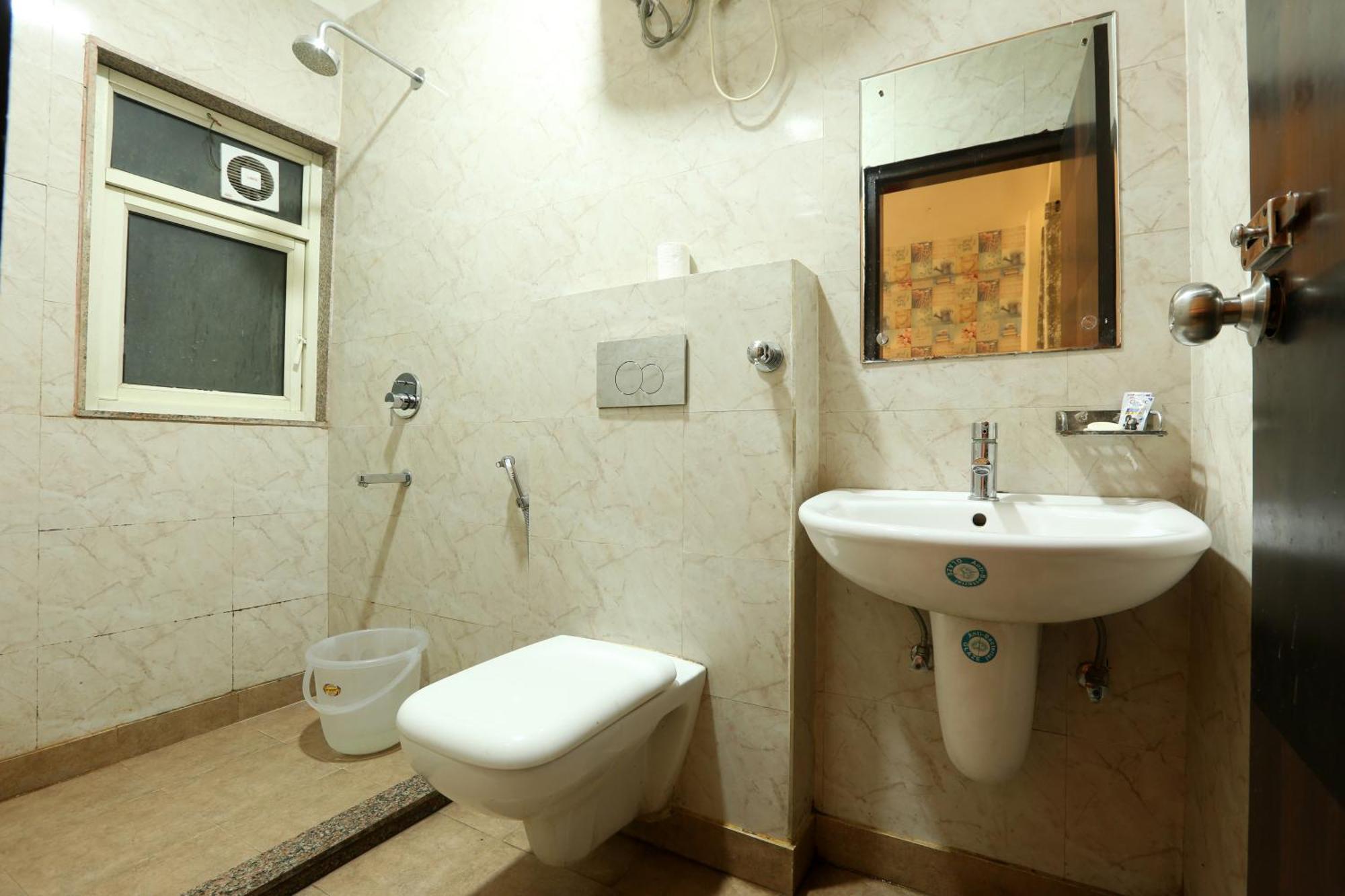 Hotel Skywood At Airport Nueva Delhi Exterior foto