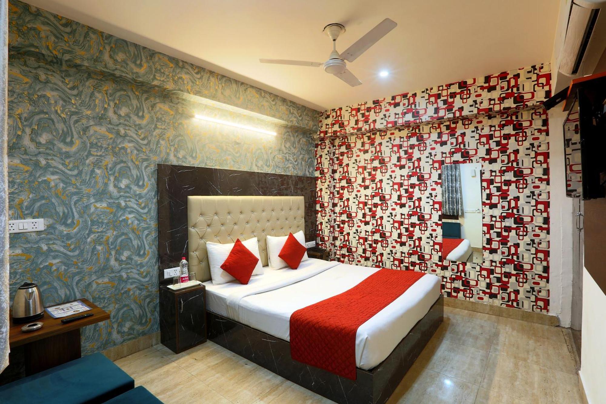 Hotel Skywood At Airport Nueva Delhi Exterior foto